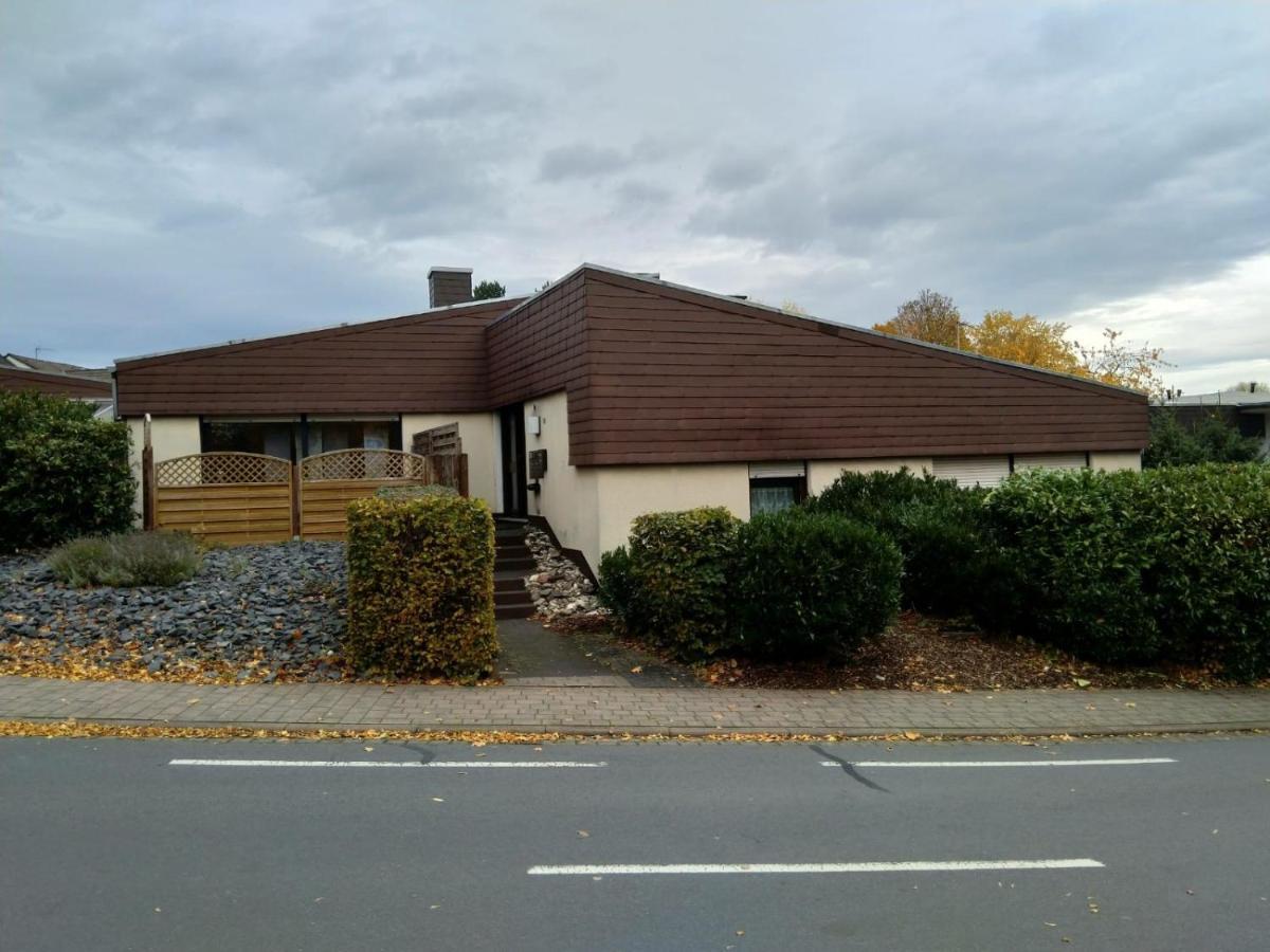 Kleine Ferienwohnung, Einzimmeraparment In Altenkirchen Almersbach ภายนอก รูปภาพ