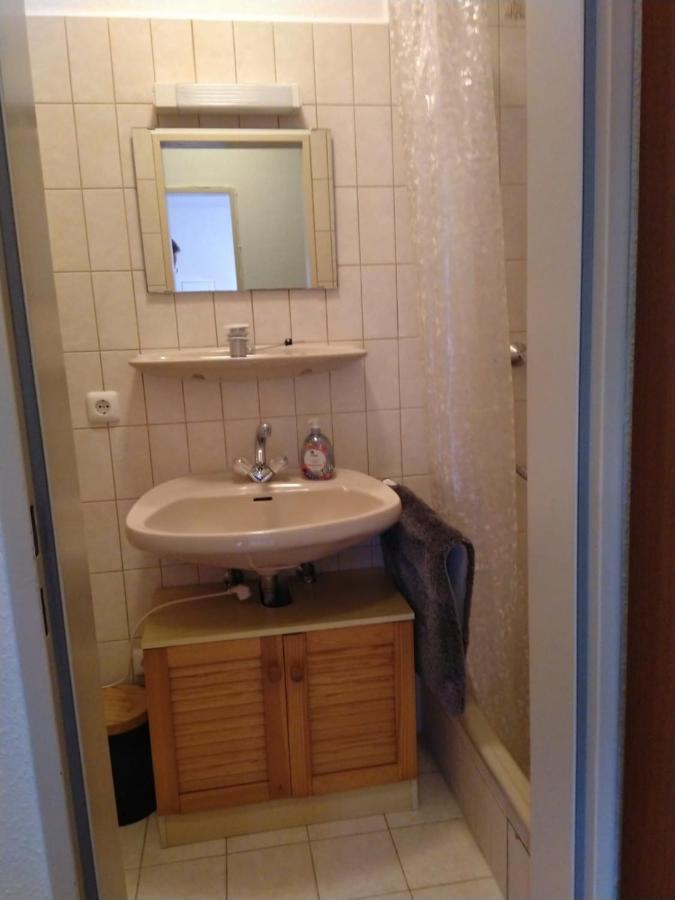 Kleine Ferienwohnung, Einzimmeraparment In Altenkirchen Almersbach ภายนอก รูปภาพ